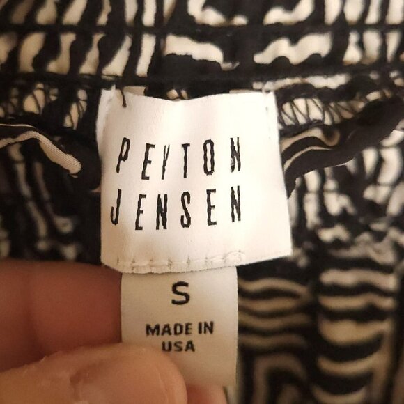 Peyton Jensen Black Off The Shoulder Silky Blouse Small - Picture 5 of 7